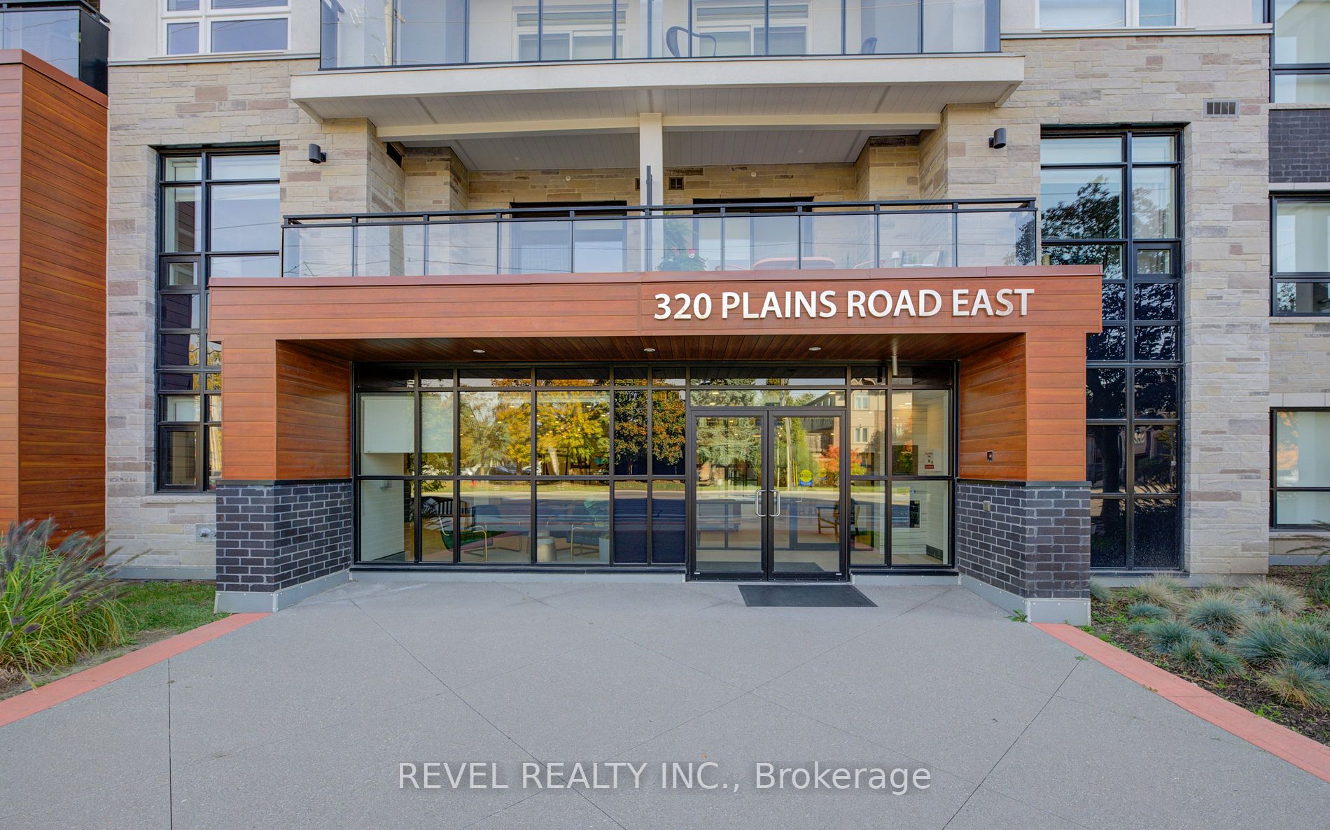 320 Plains Rd E, #614