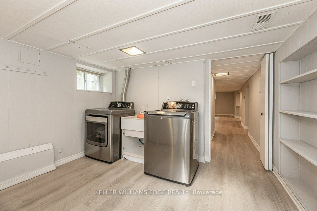 1036 Marley Cres
