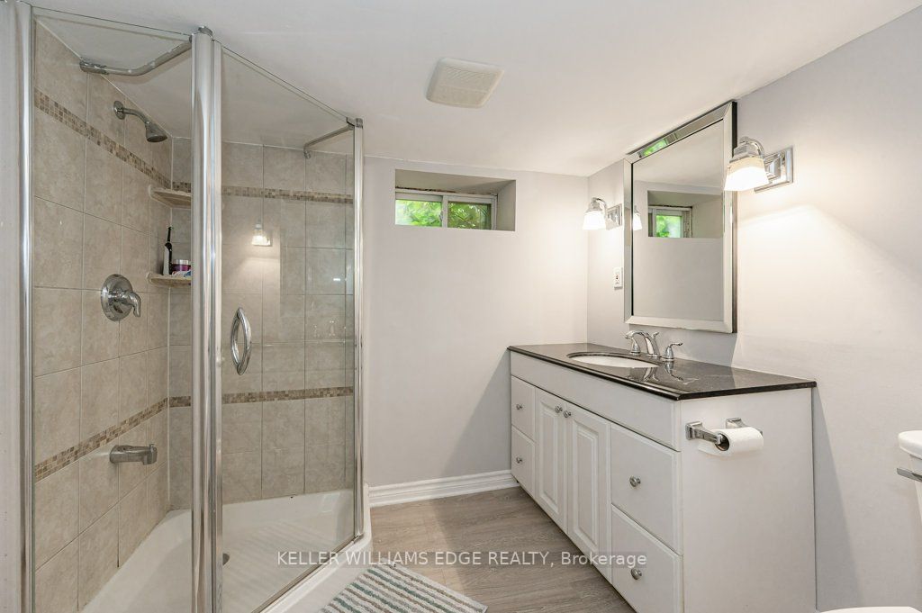 1036 Marley Cres