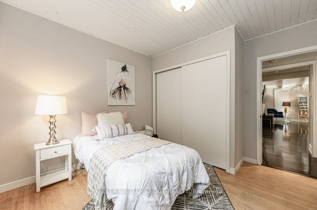 1036 Marley Cres