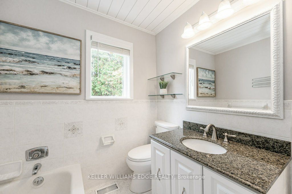 1036 Marley Cres