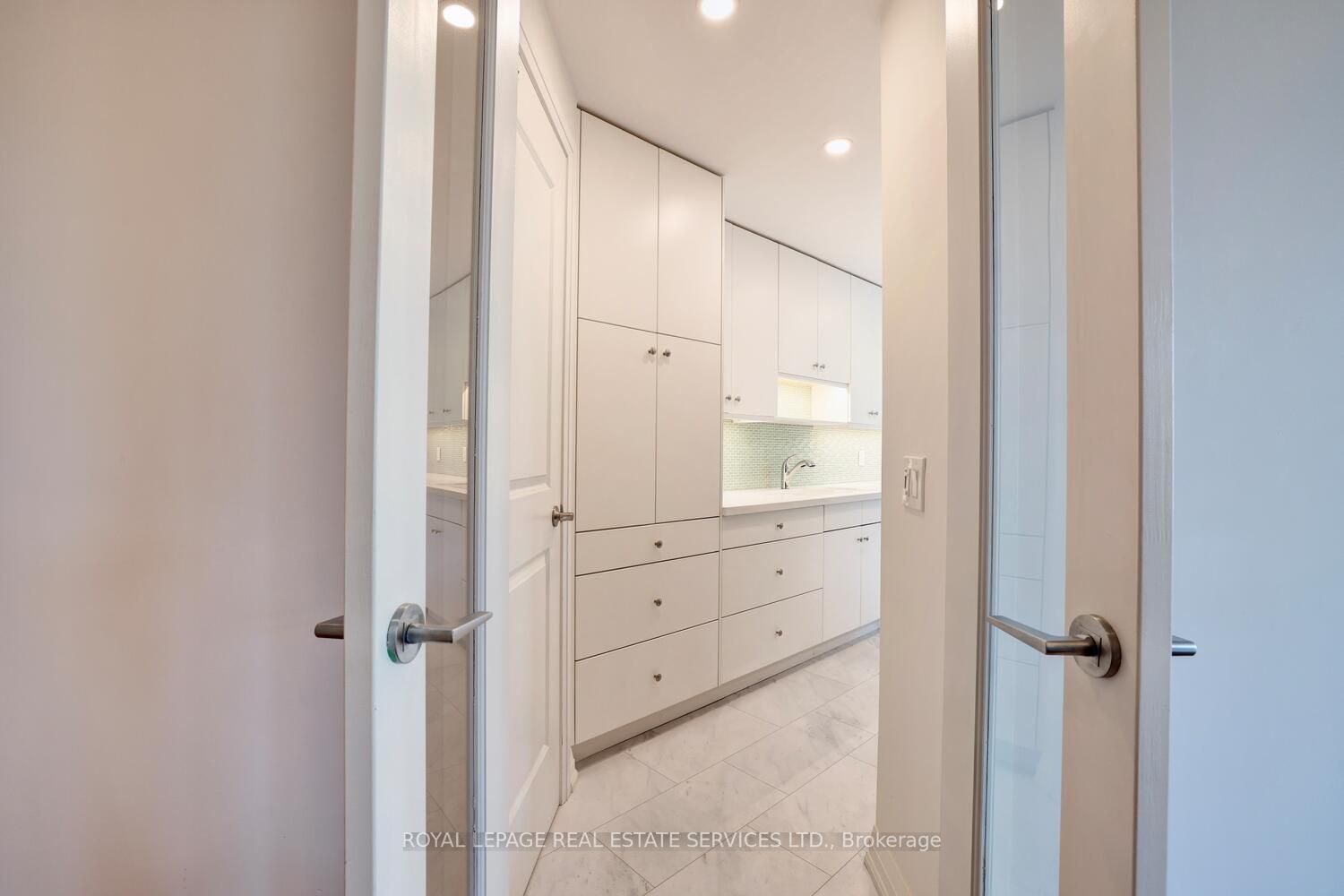 1055 Southdown Rd, #104