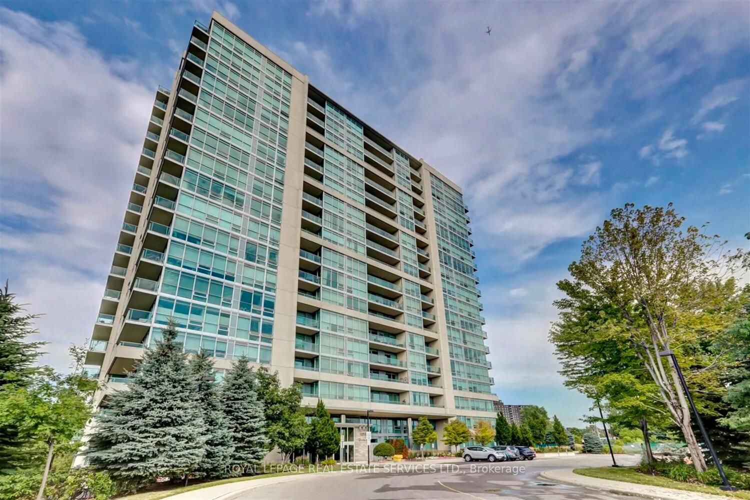 1055 Southdown Rd, #104