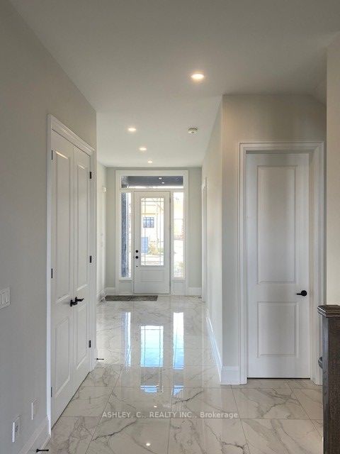 53 Holly Lane