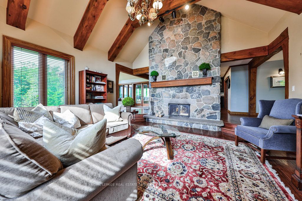 10 Southridge Tr