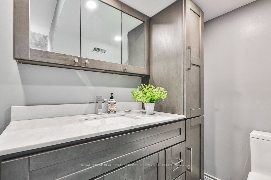 10 Southridge Tr