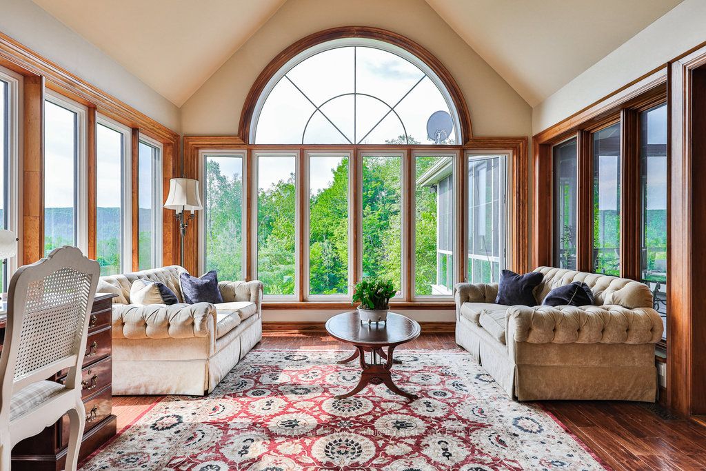 10 Southridge Tr