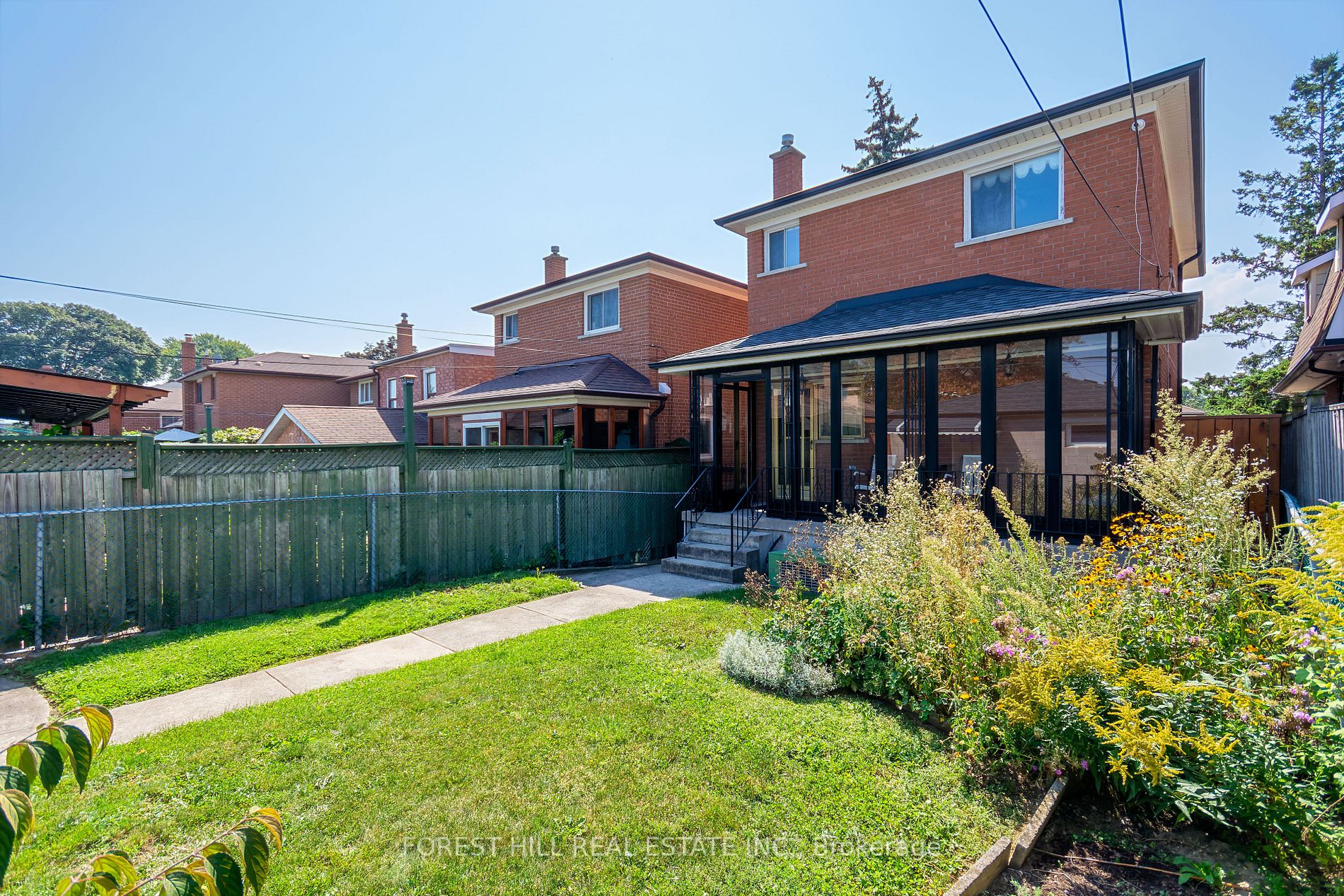 51 Lapp St