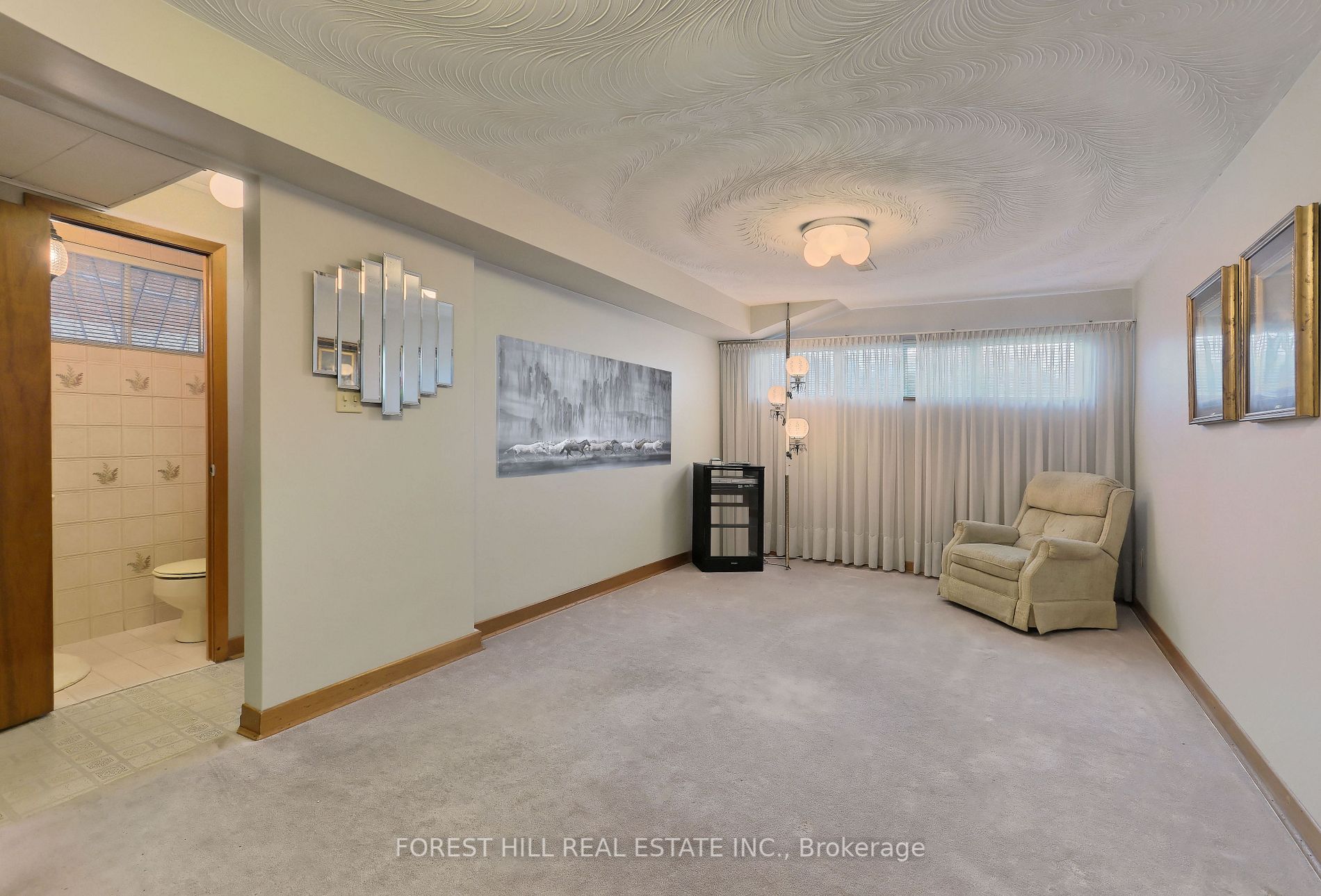51 Lapp St