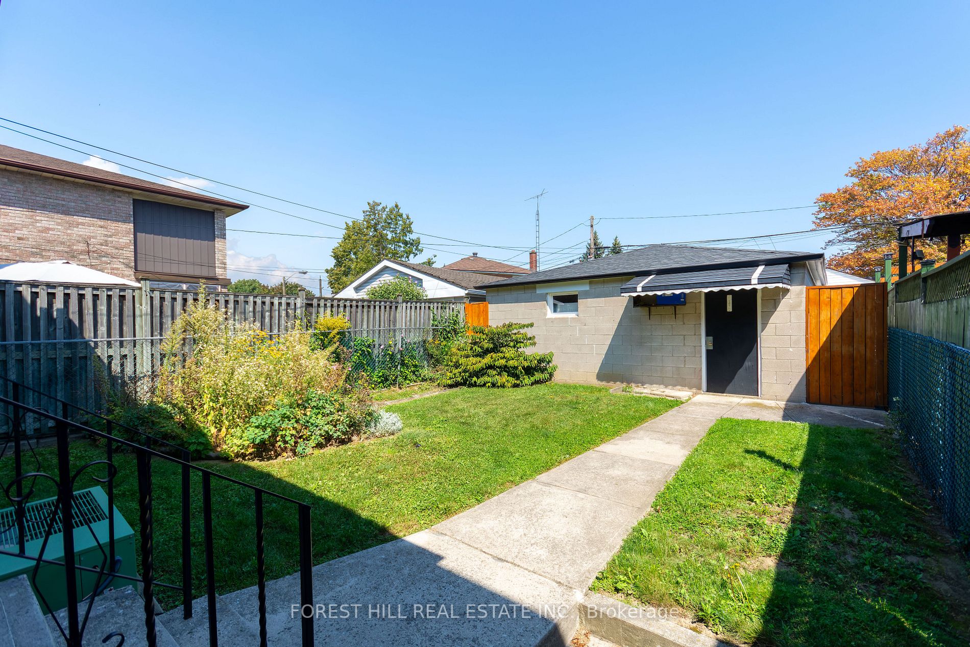 51 Lapp St