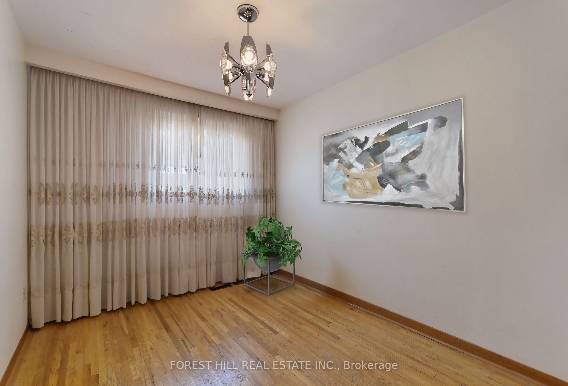 51 Lapp St