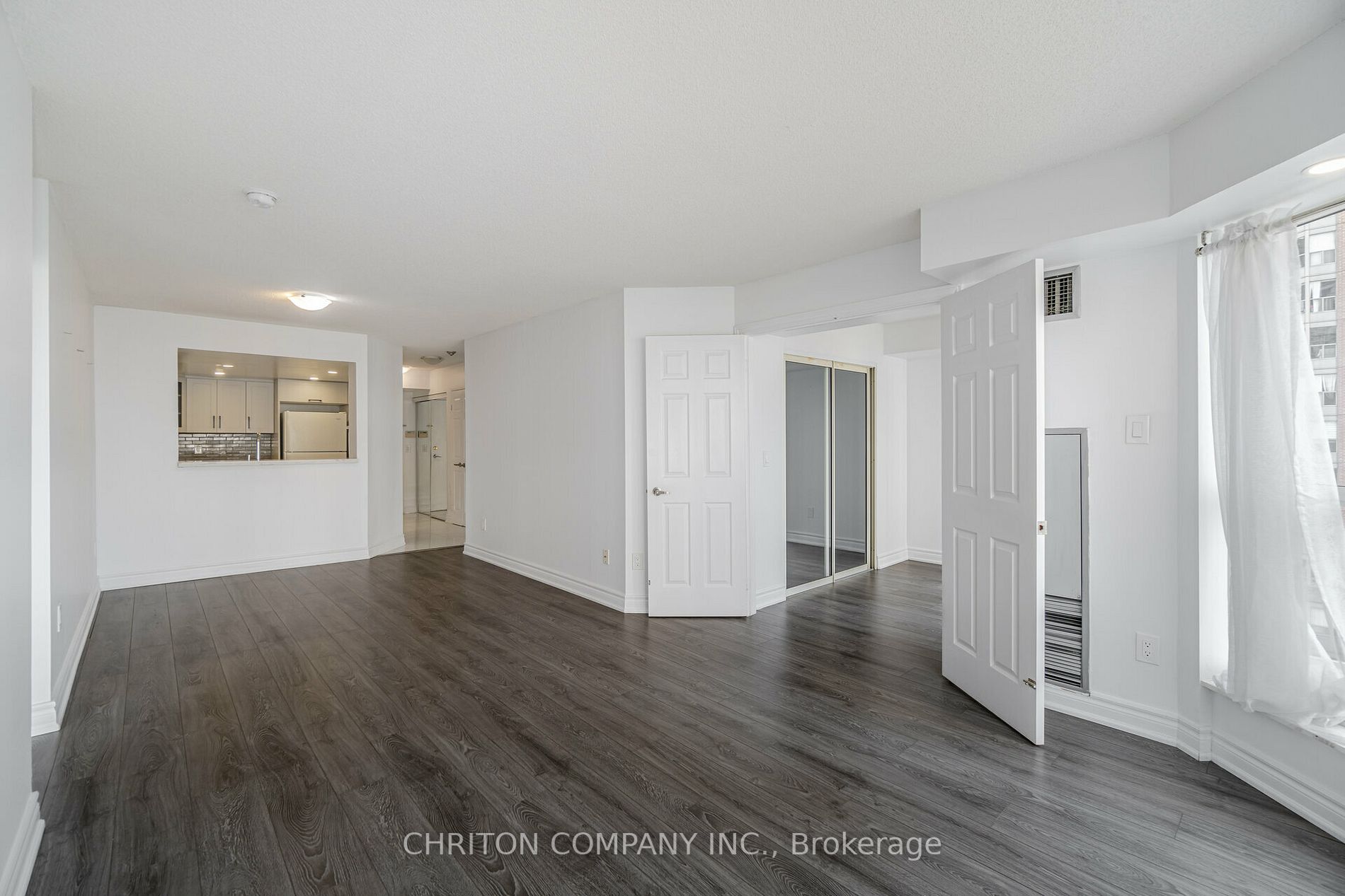 325 Webb Dr, #806
