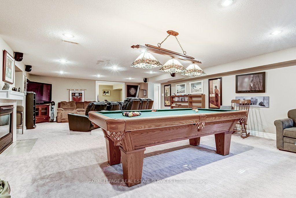 406 Maple Grove Dr