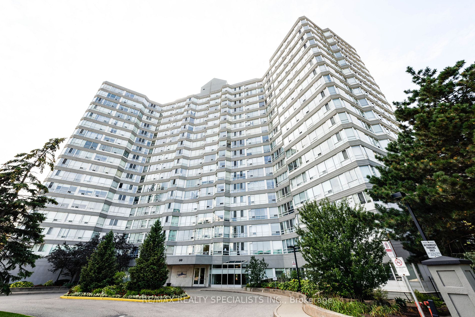 50 Kingsbridge Garden Circ, #607