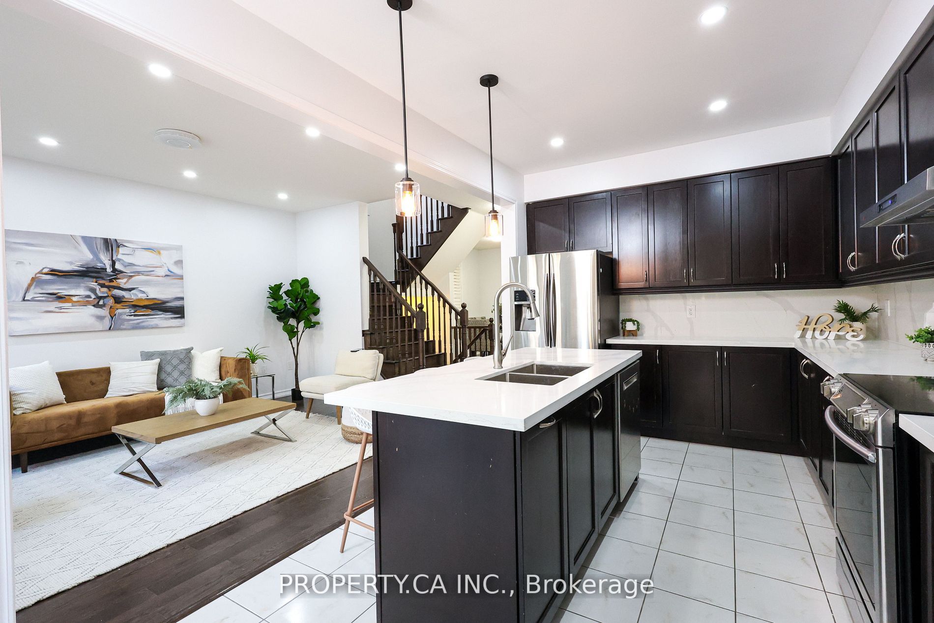 66 Stedford Cres