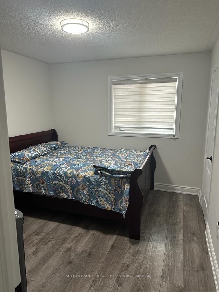 16 Bramtrail Gate