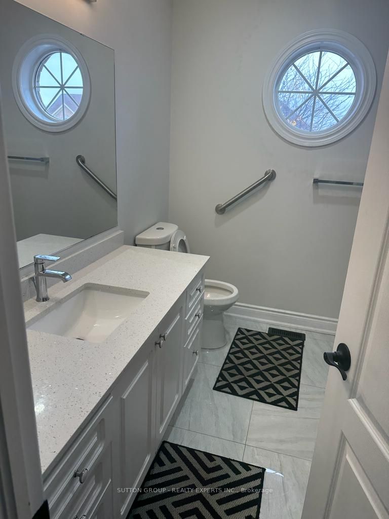 16 Bramtrail Gate