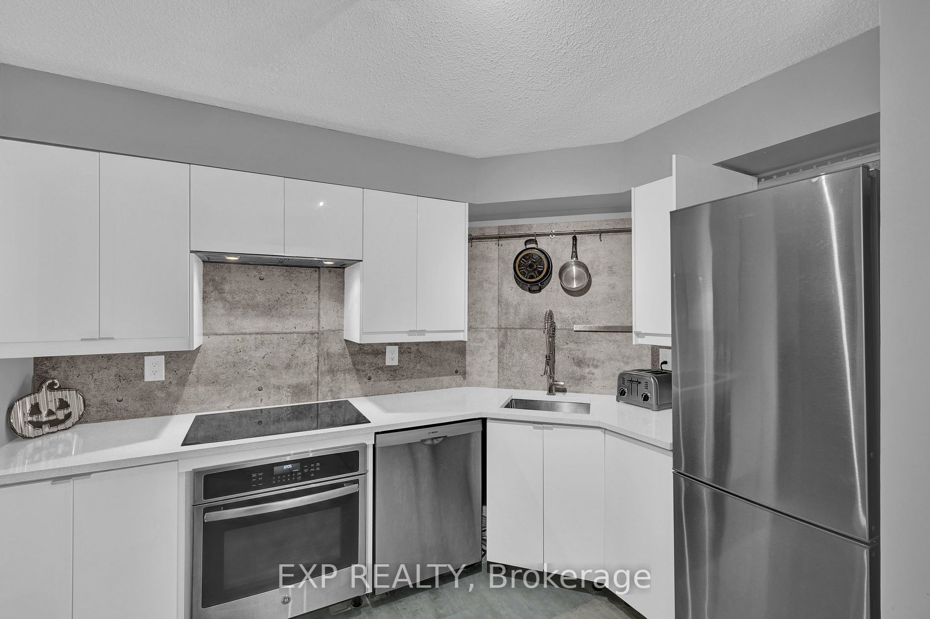 61 Markbrook Lane, #1511