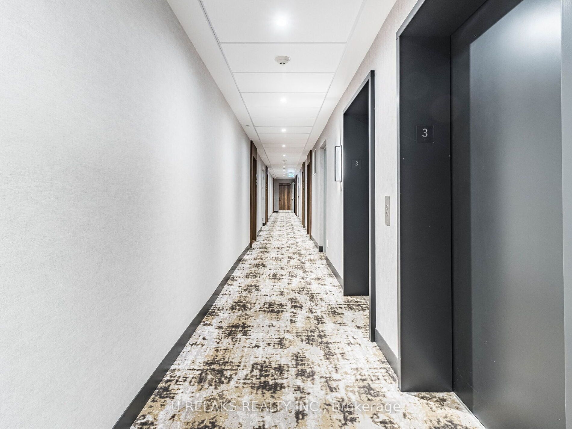 251 Manitoba St, #322