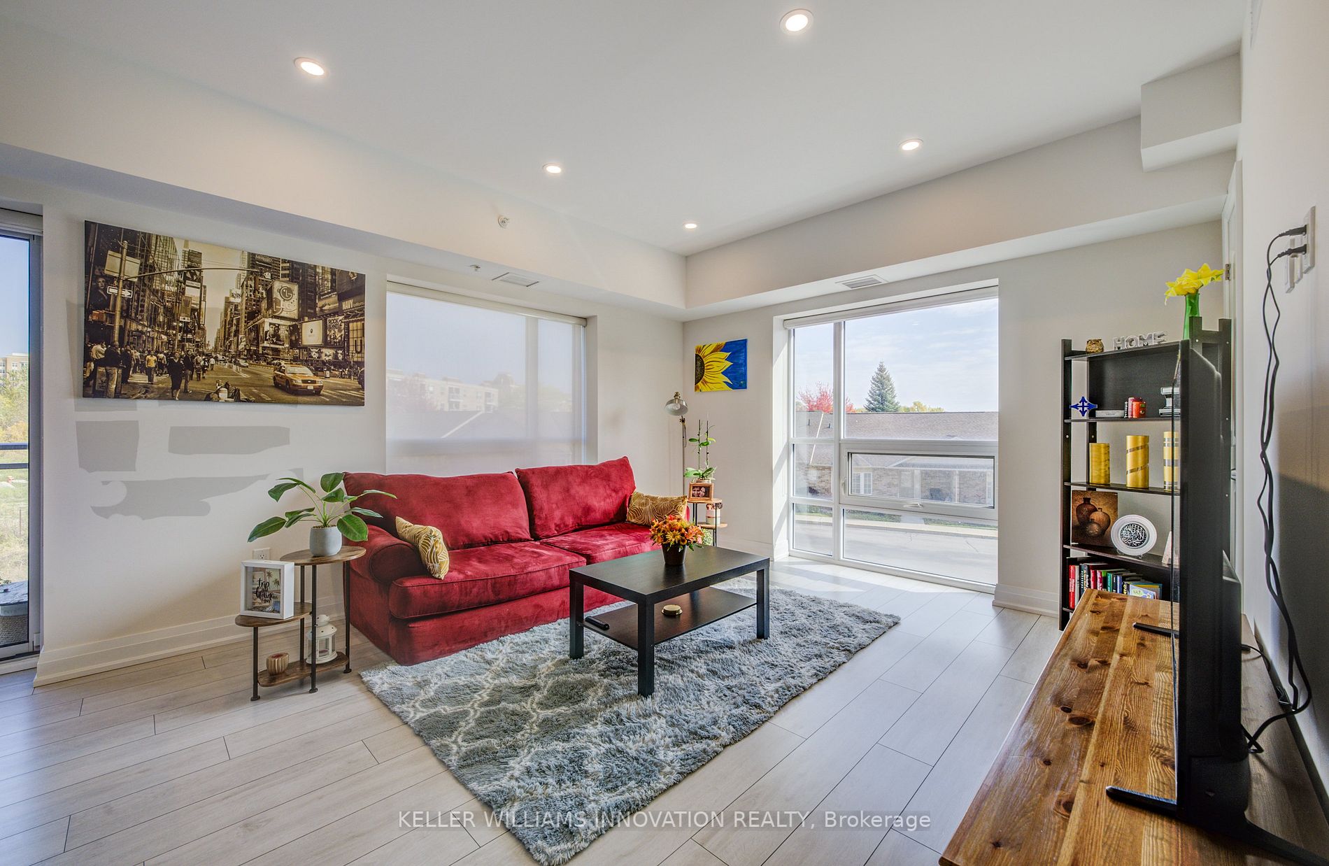 4040 Upper Middle Rd, #222