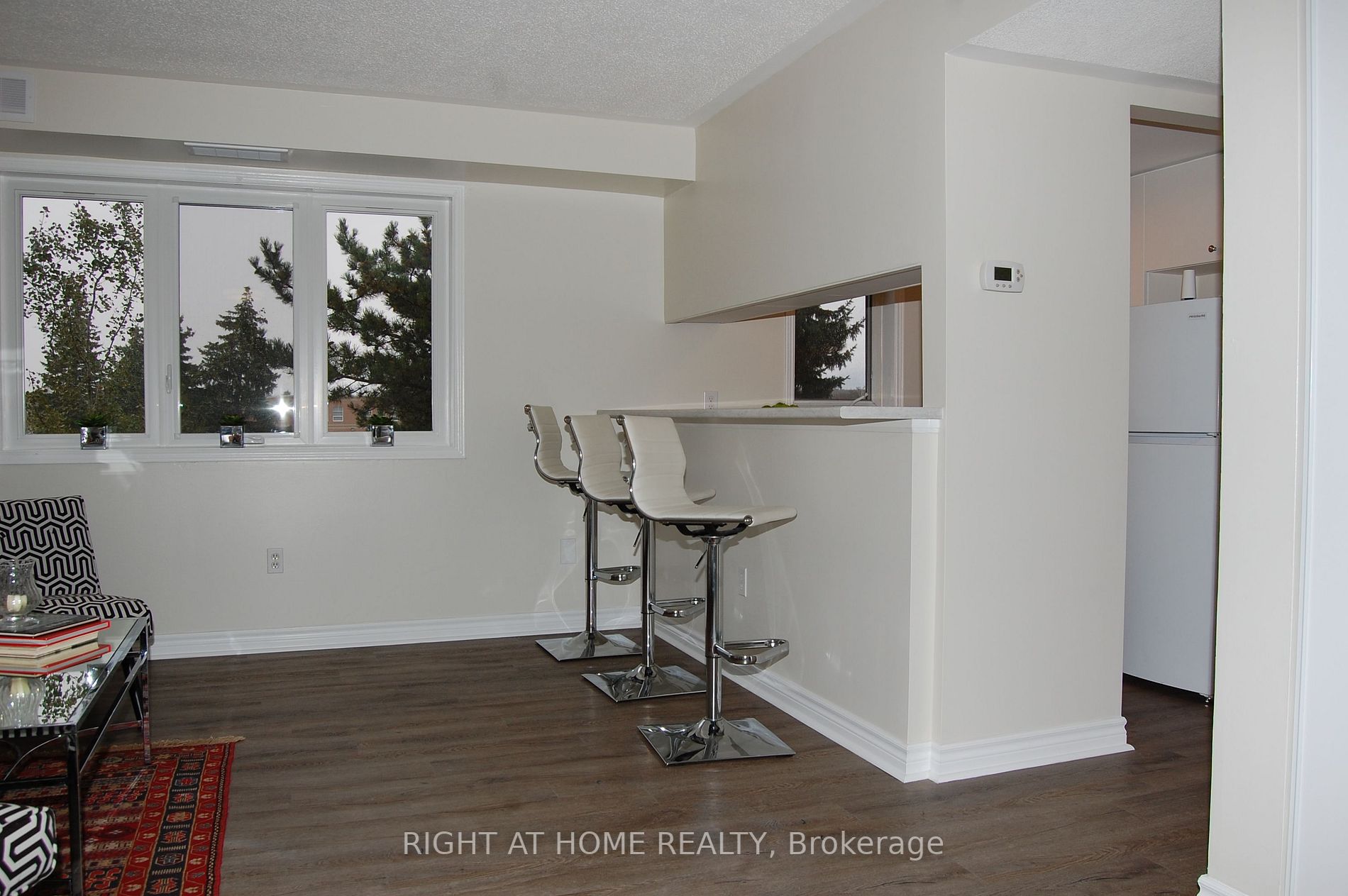 109 Bristol Rd E, #122