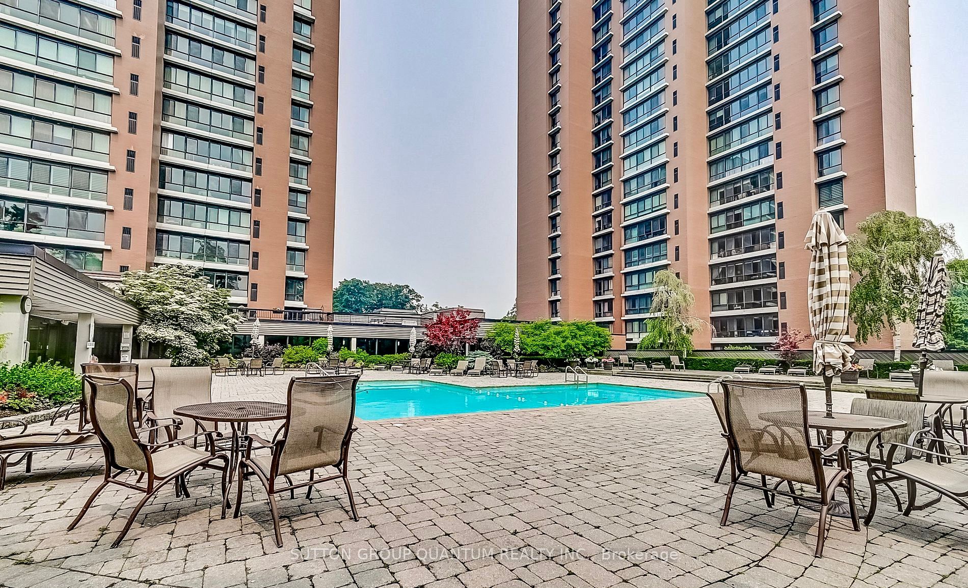 1400 Dixie Rd, #915