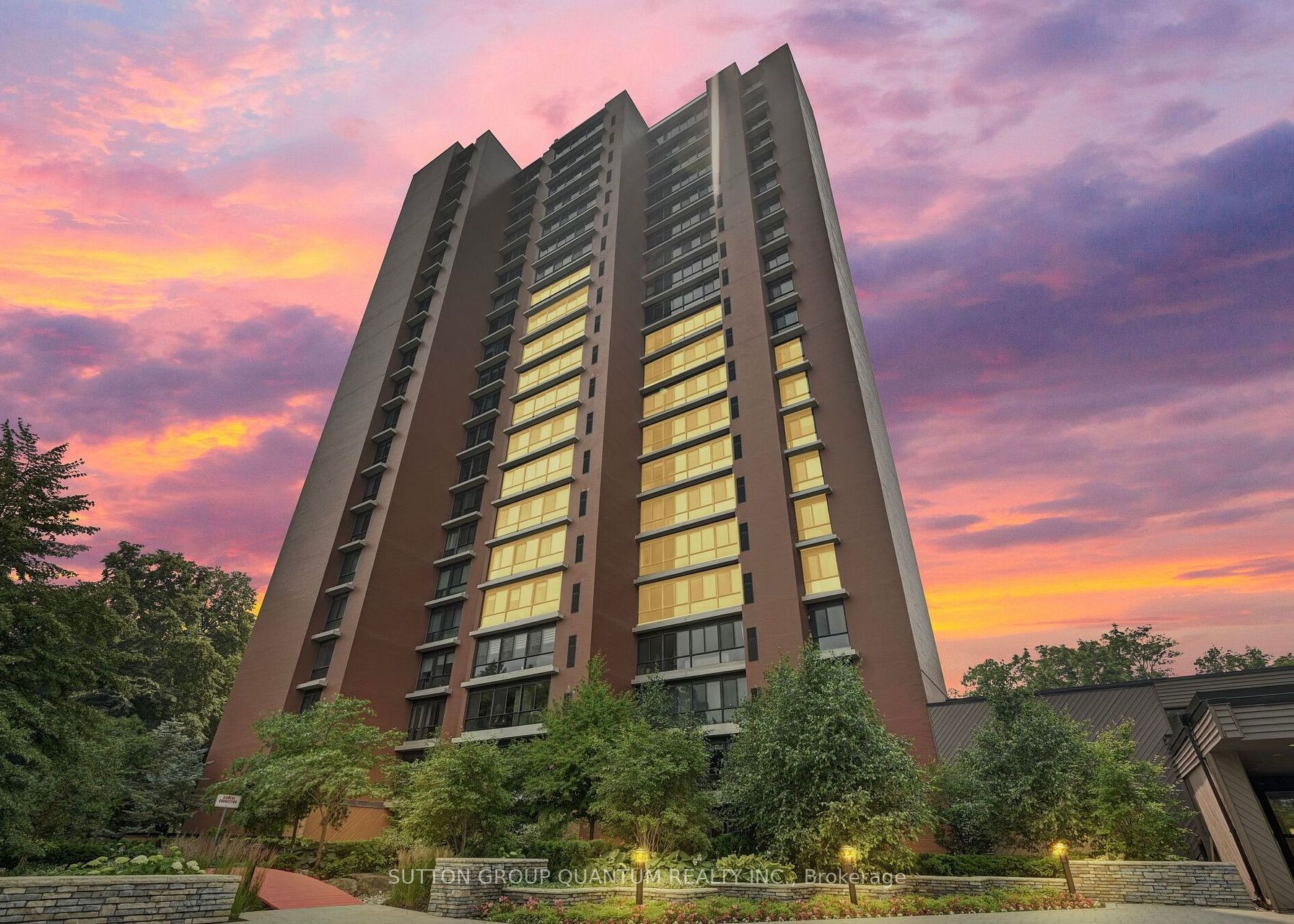 1400 Dixie Rd, #915