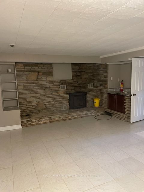9317 Regional Road 25 Rd