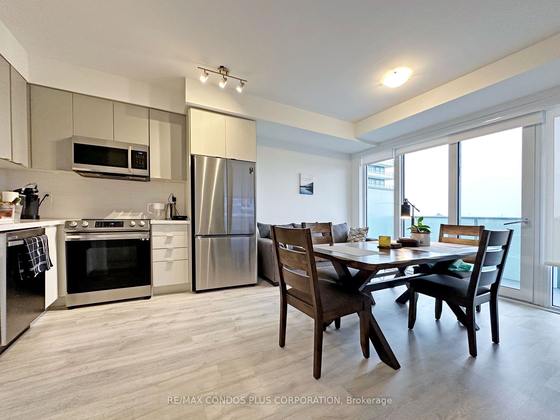 4675 Metcalfe Ave, #303
