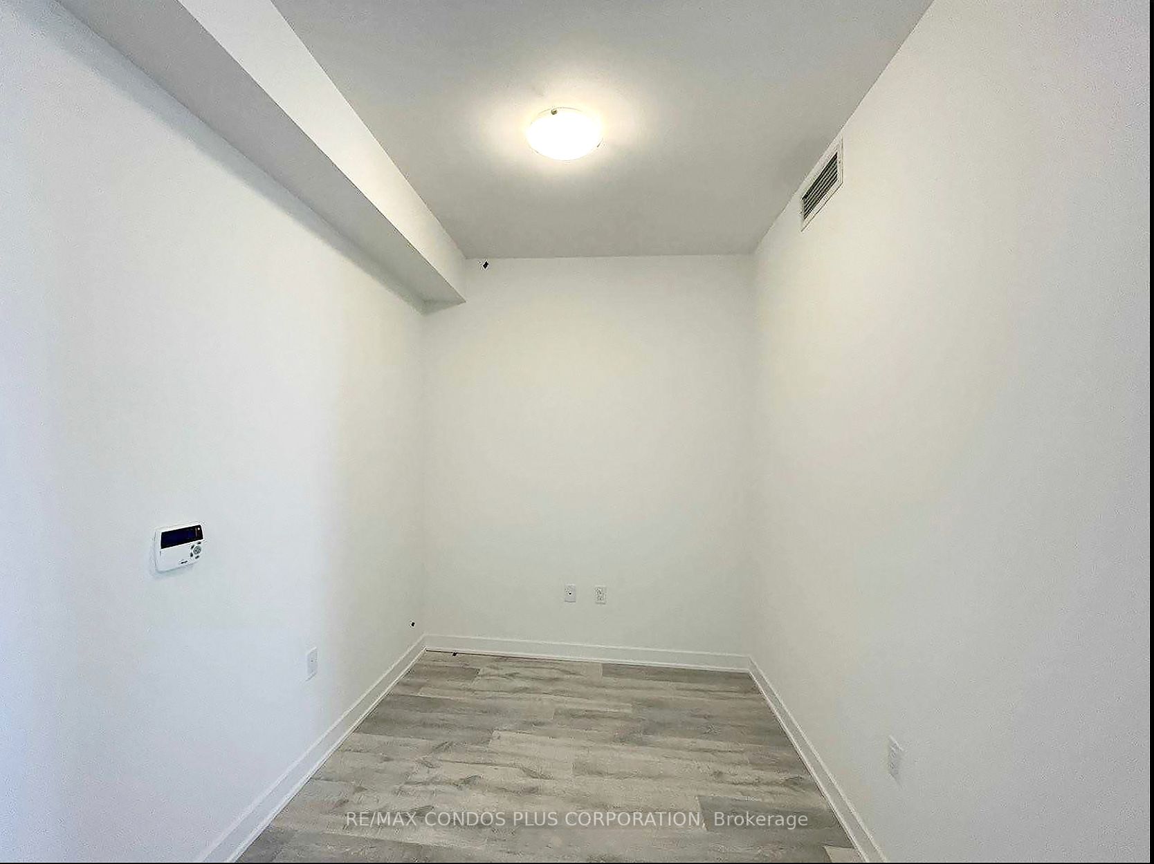 4675 Metcalfe Ave, #303