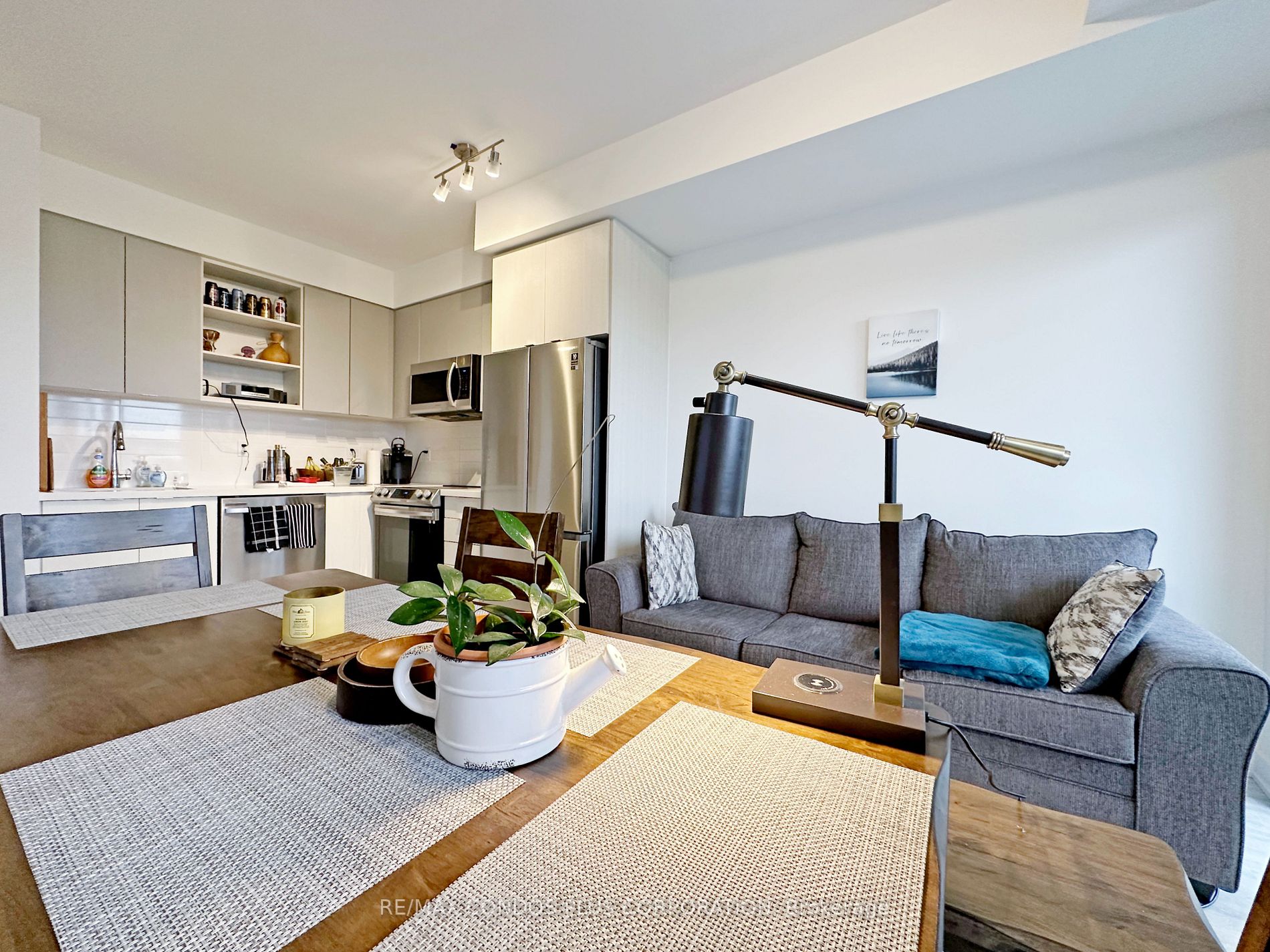 4675 Metcalfe Ave, #303