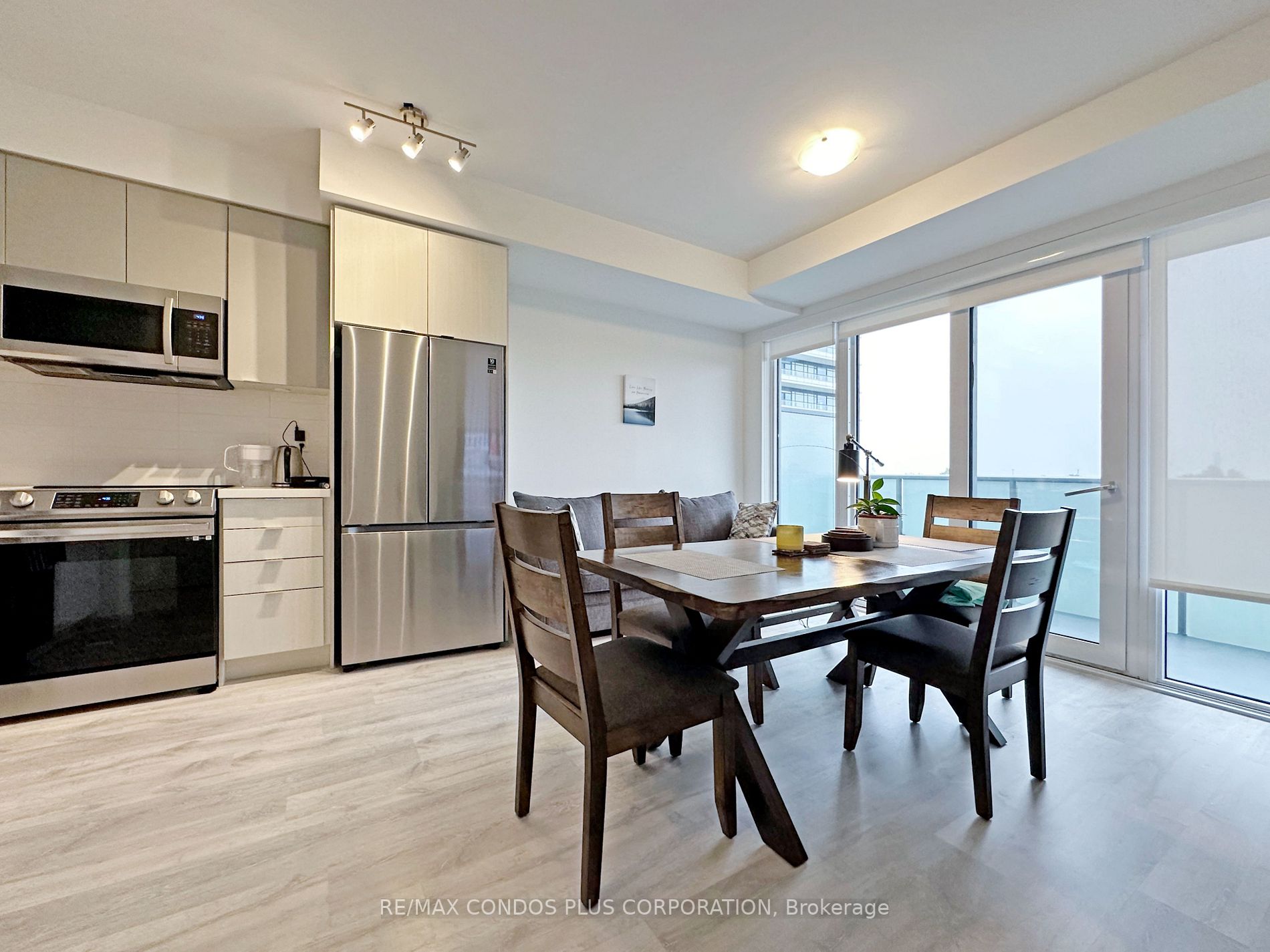 4675 Metcalfe Ave, #303
