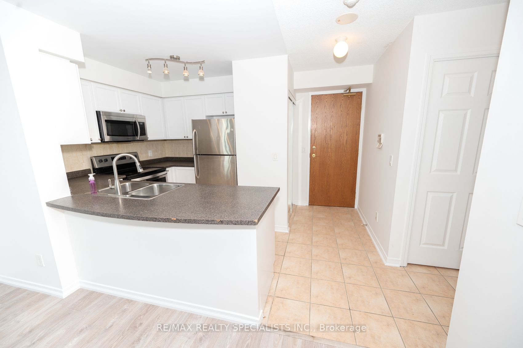 4889 Kimbermount Ave, #507