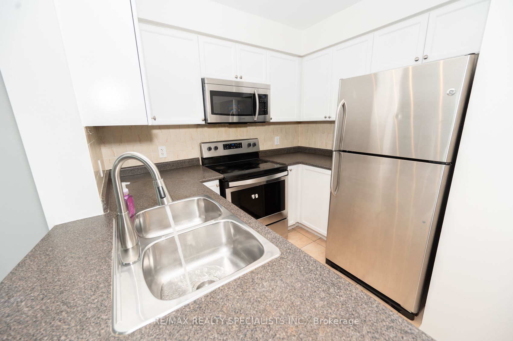 4889 Kimbermount Ave, #507