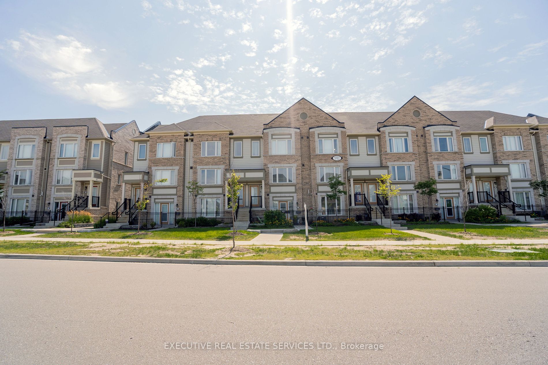 1 Beckenrose Crt, #8