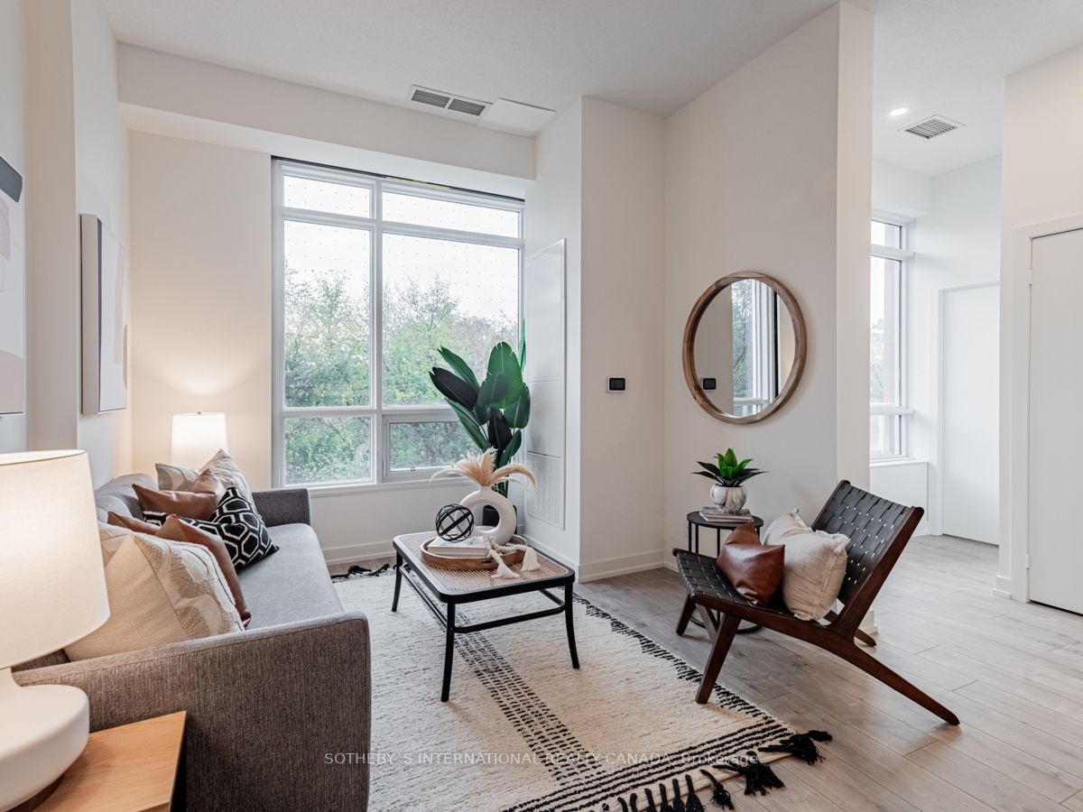 10 Wilby Crescent, #106