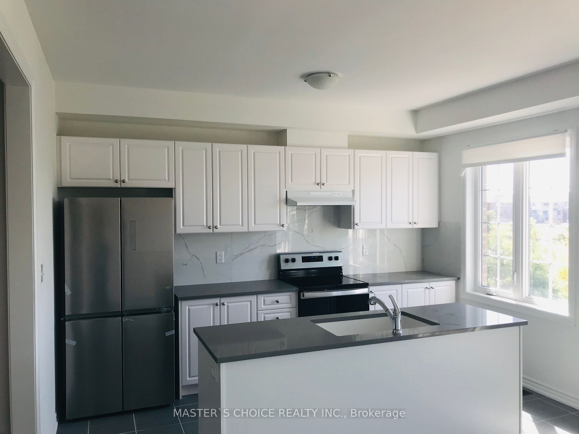 14 Pomarine Way