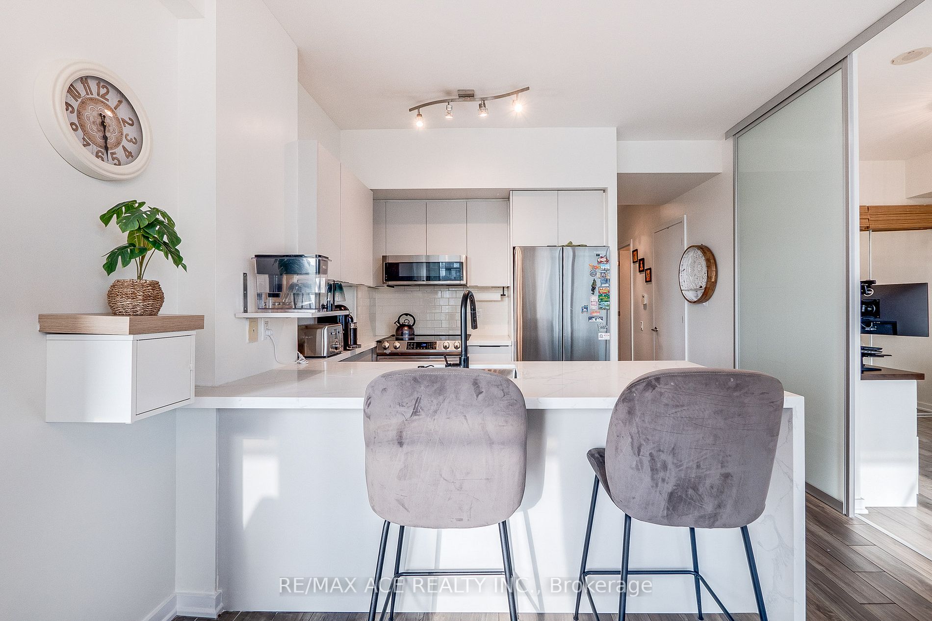 103 The Queensway, ##812