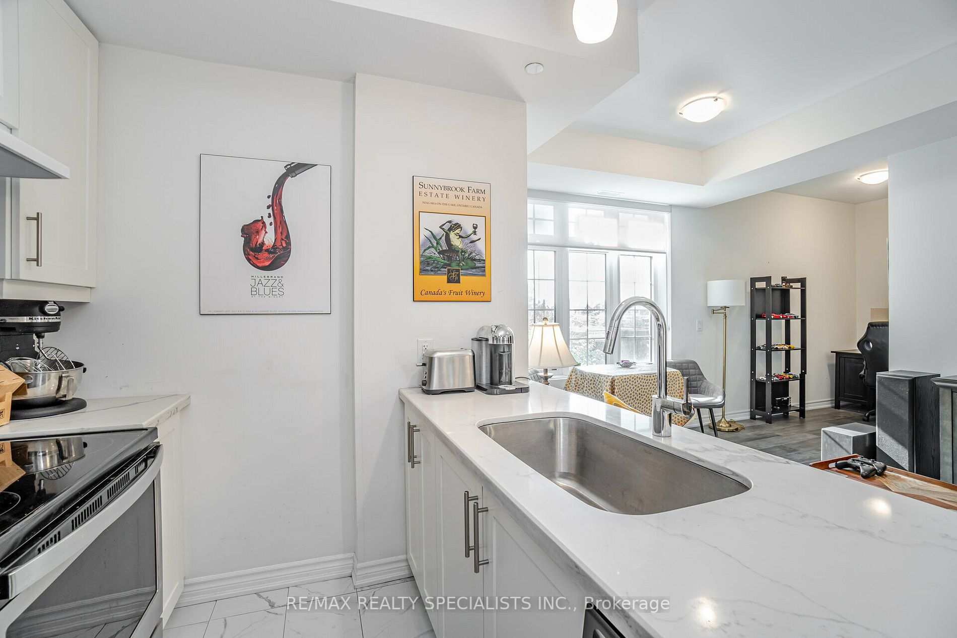 215 Broadway St, #208