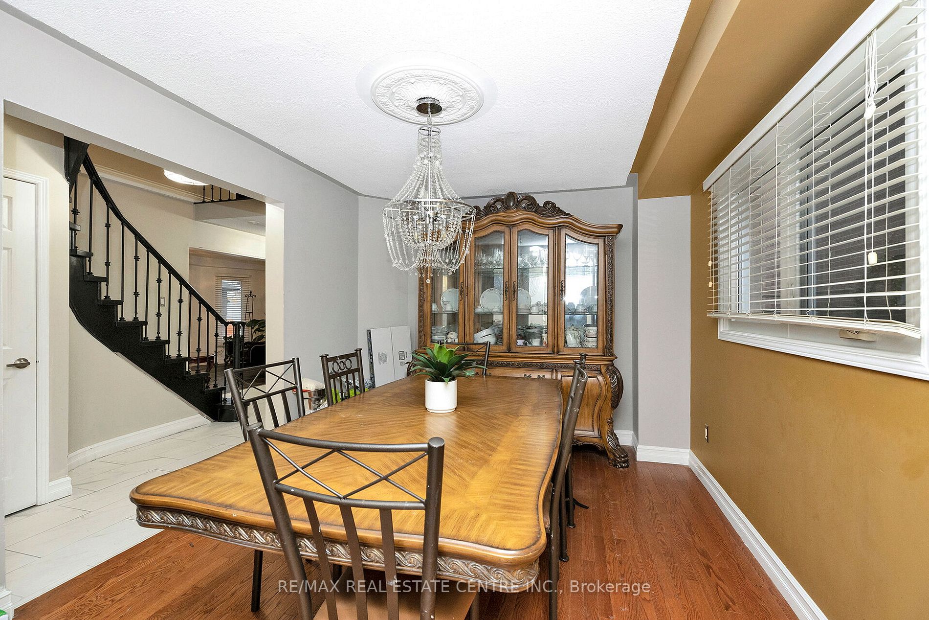 23 Kirk Dr