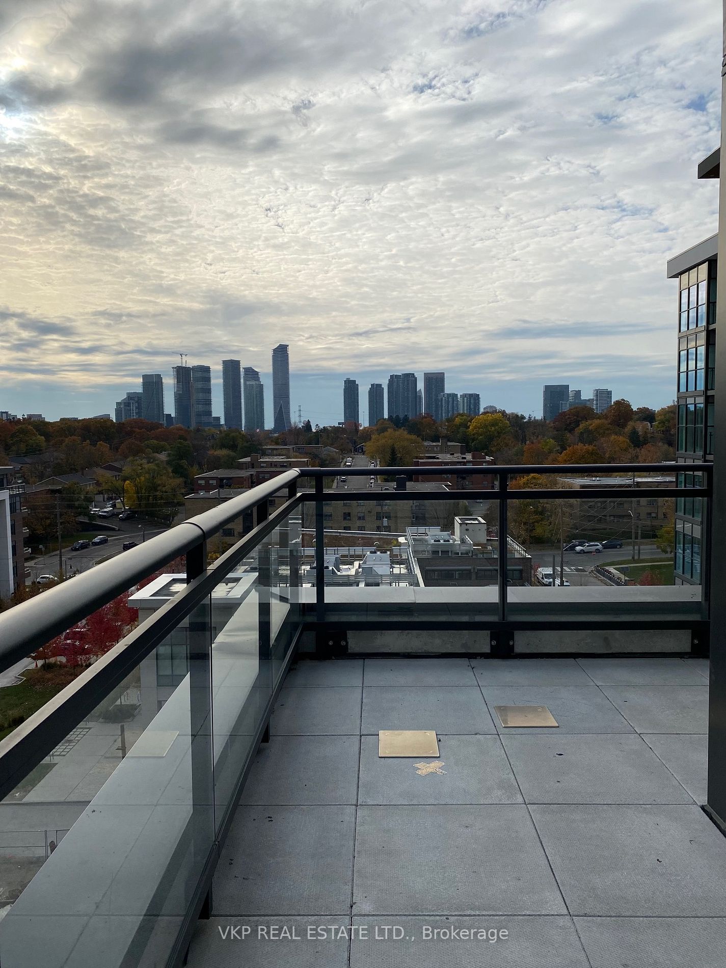 25 Neighbourhood Lane, #811