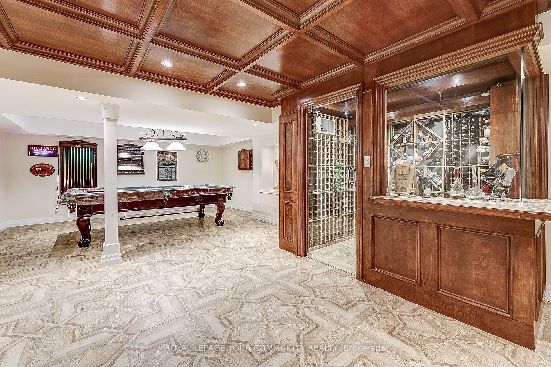 5 Oak Ridge Dr