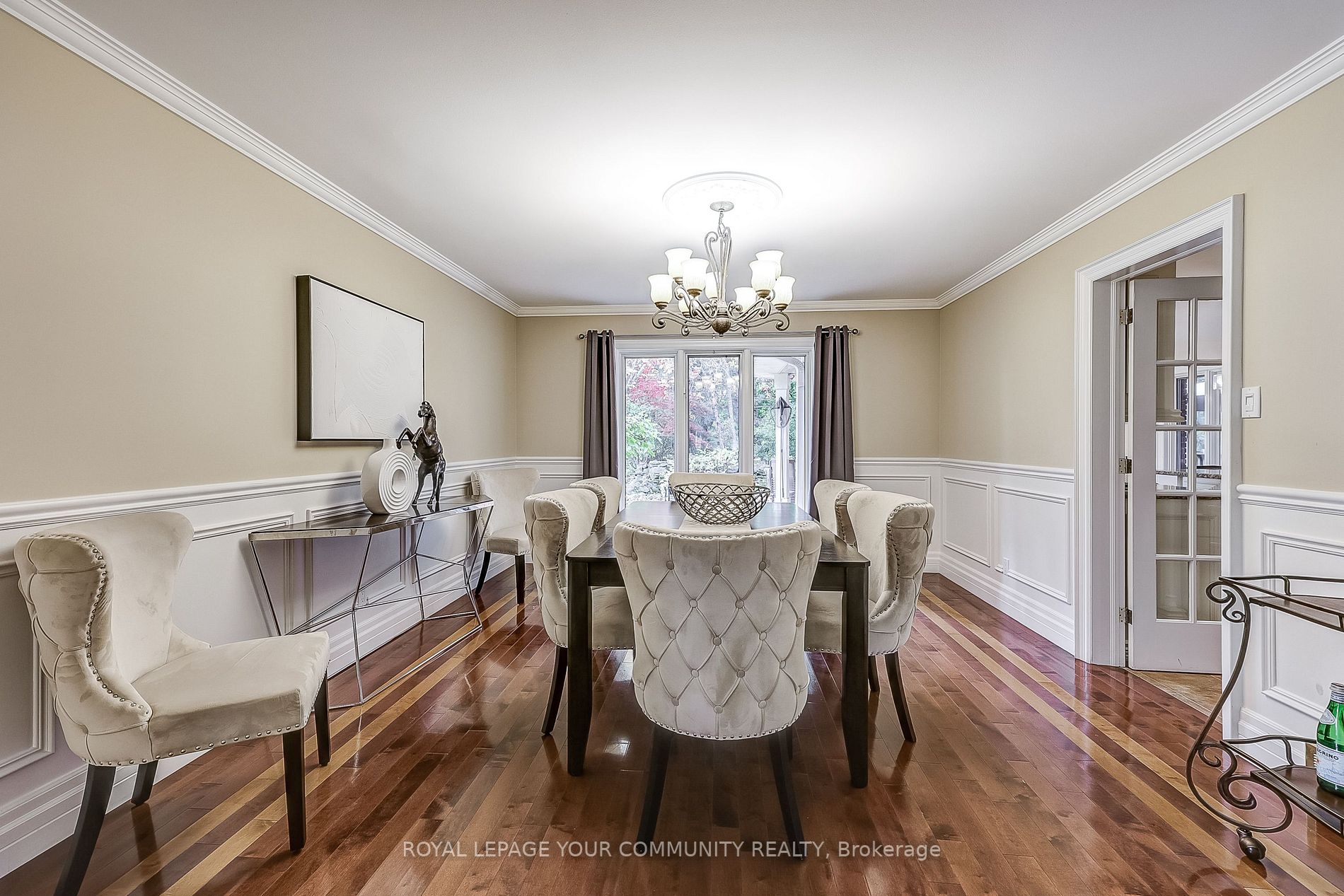5 Oak Ridge Dr