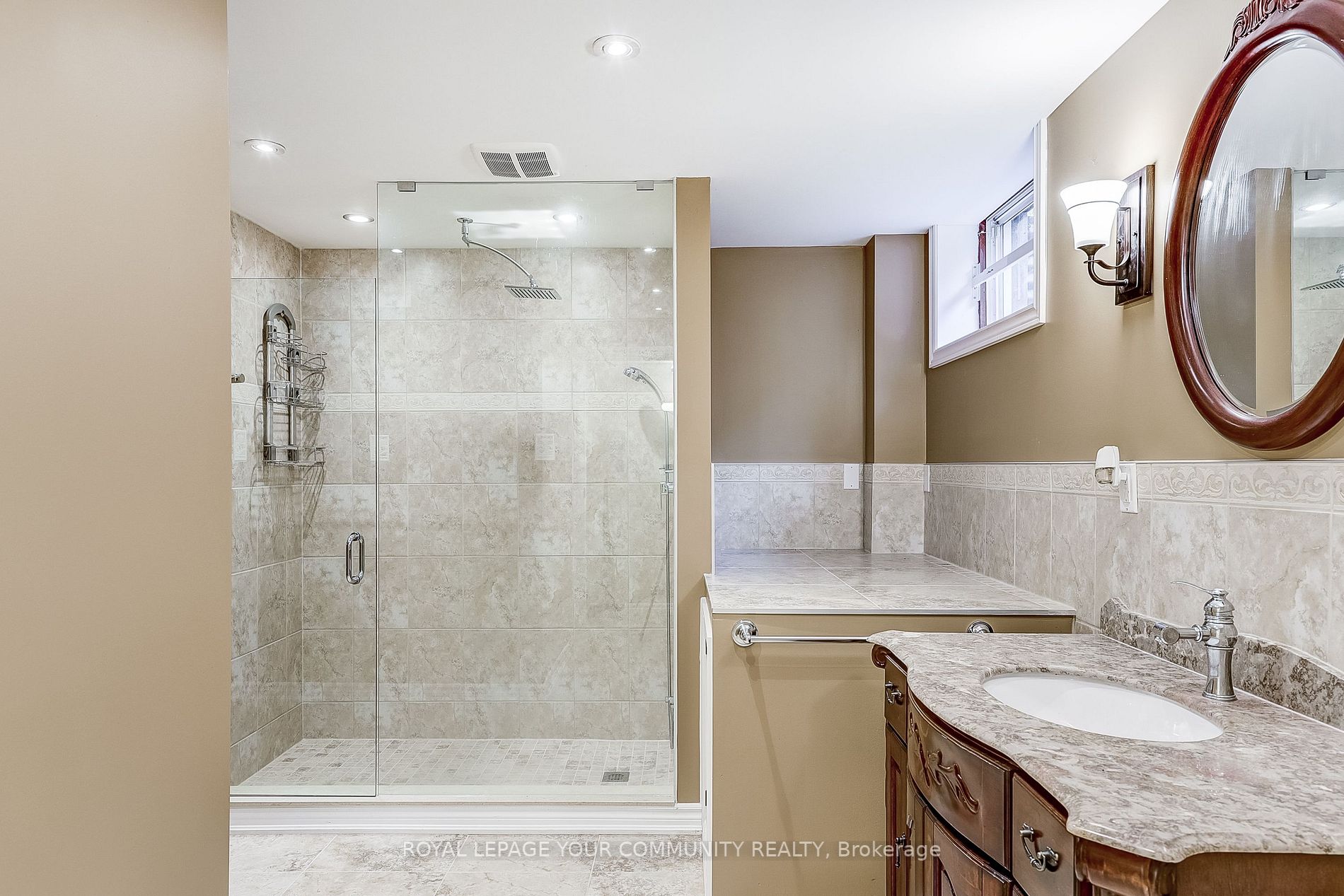 5 Oak Ridge Dr