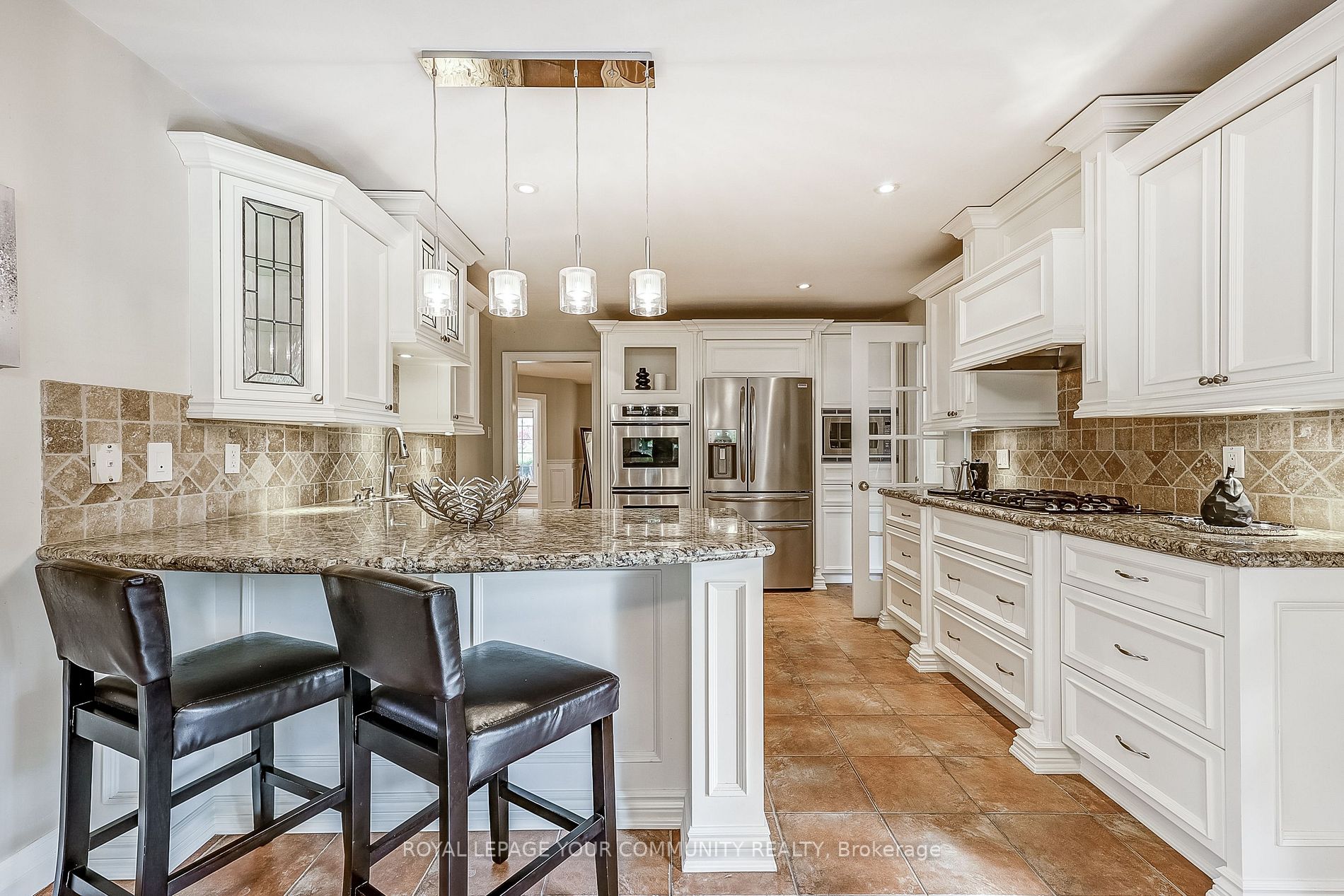 5 Oak Ridge Dr