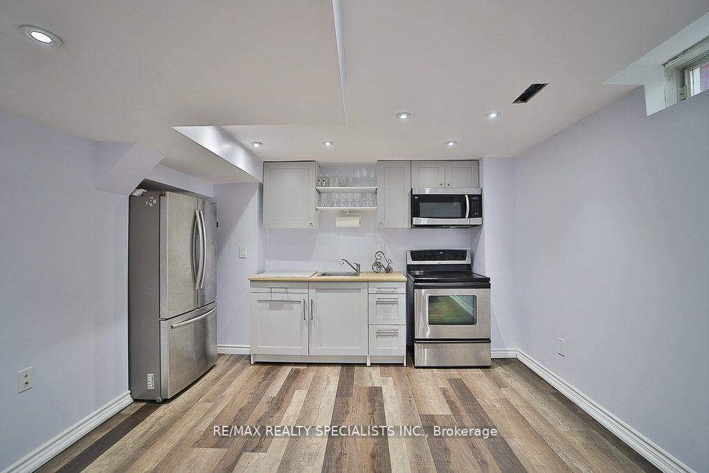 13 Florette Pl