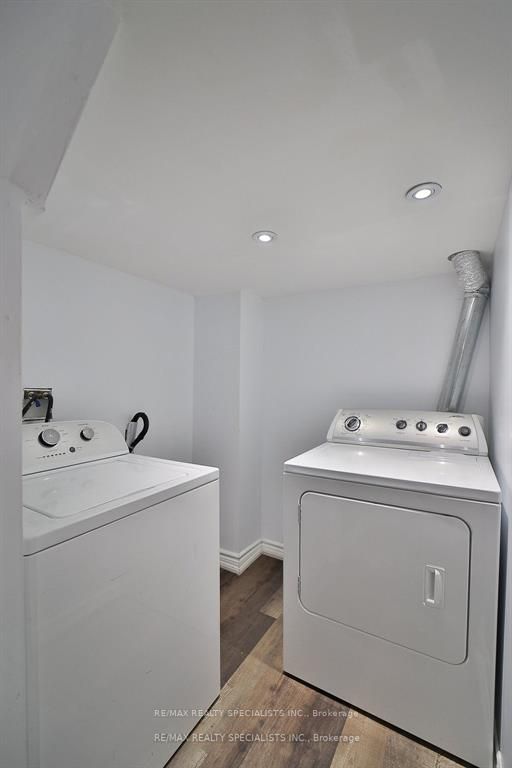 13 Florette Pl