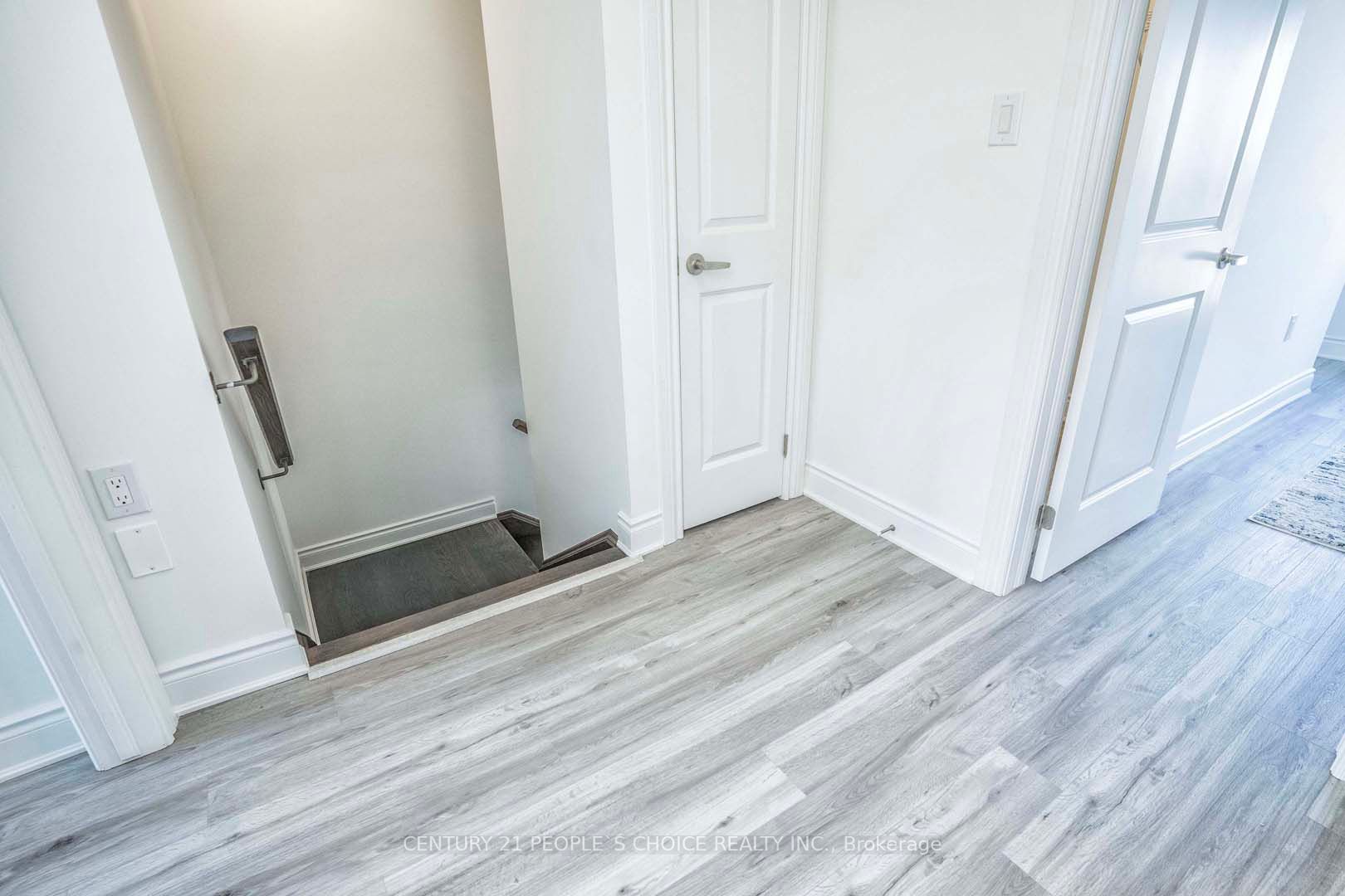 5184 Viola Desmond Dr