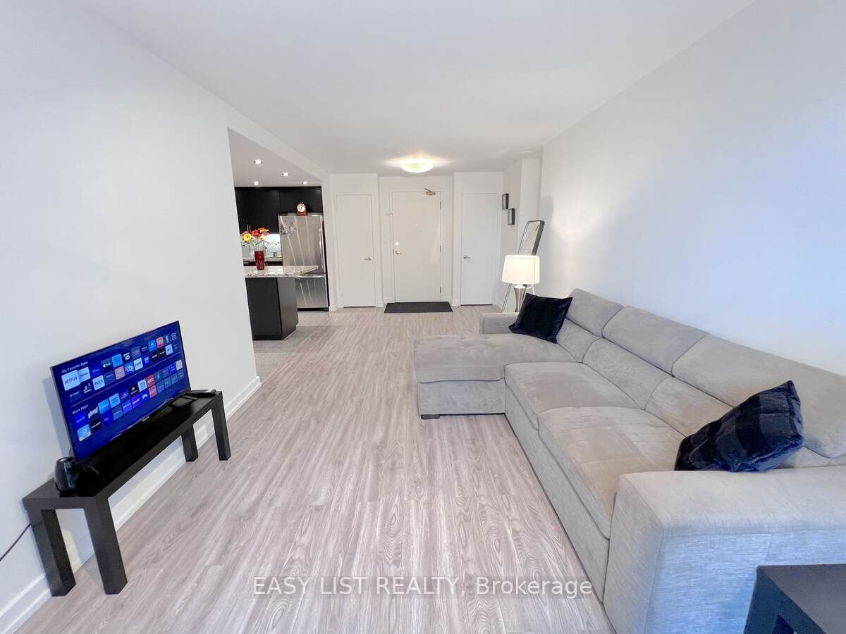 145 Hillcrest Ave, #1208