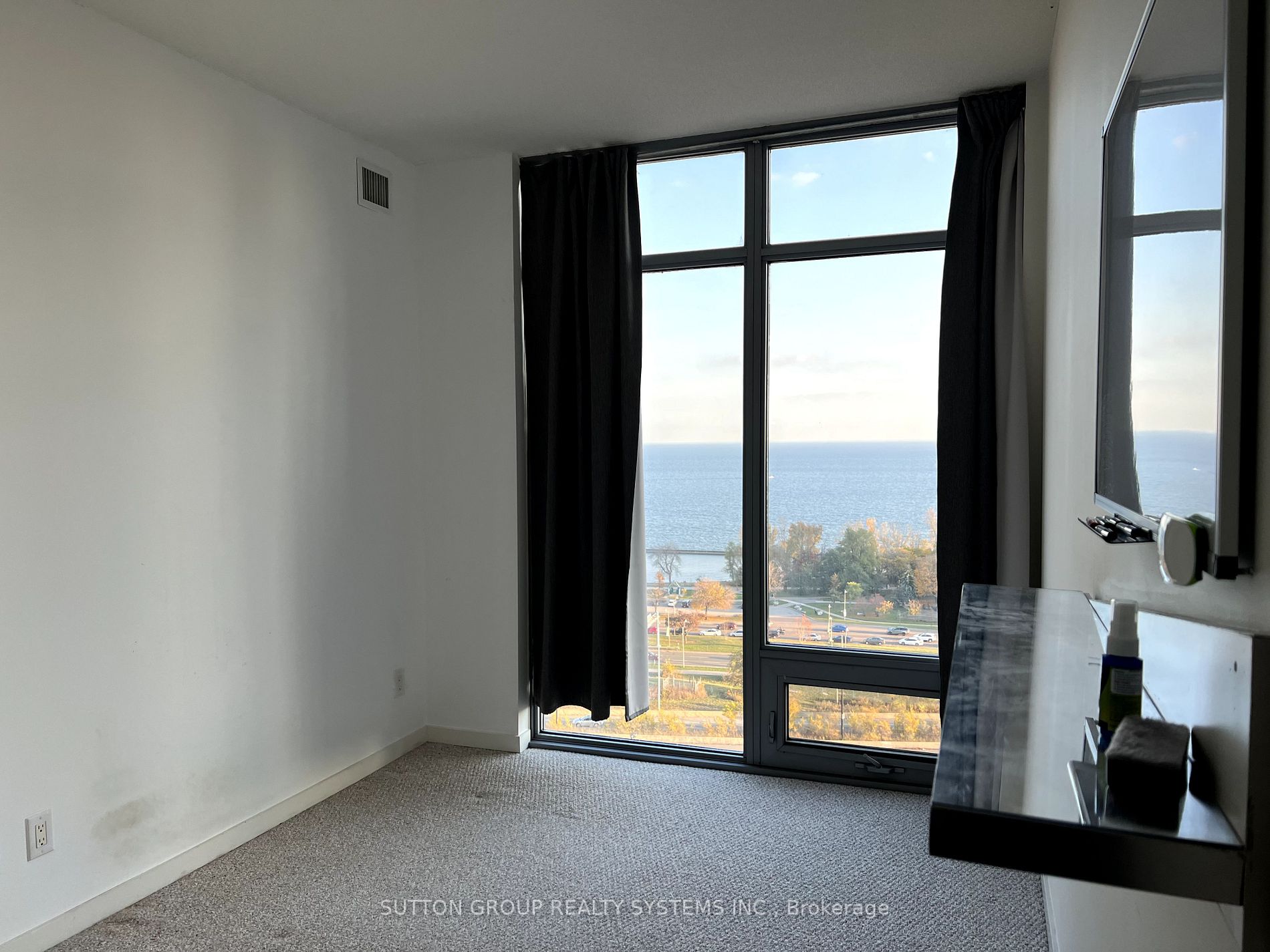 105 The Queensway, #1402